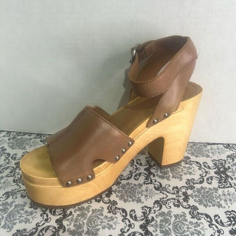Frye Zelda tan studded sandal retro style leather buckle clog‎ - Picture 3 of 11